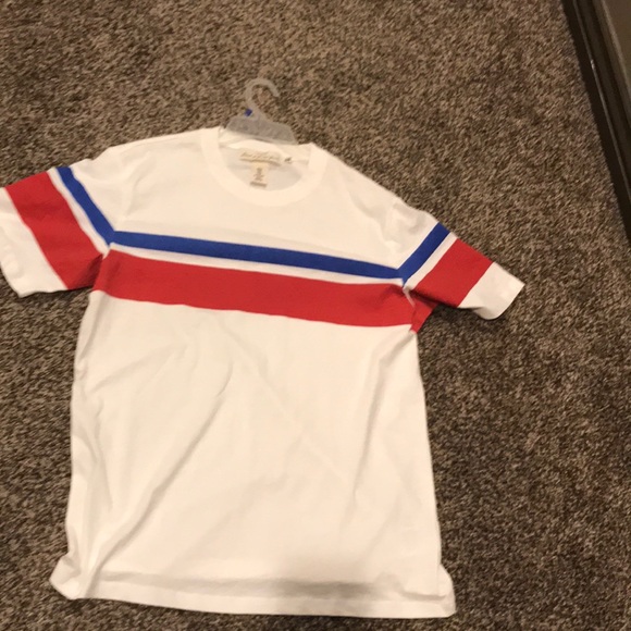 shirt - Picture 1 of 4